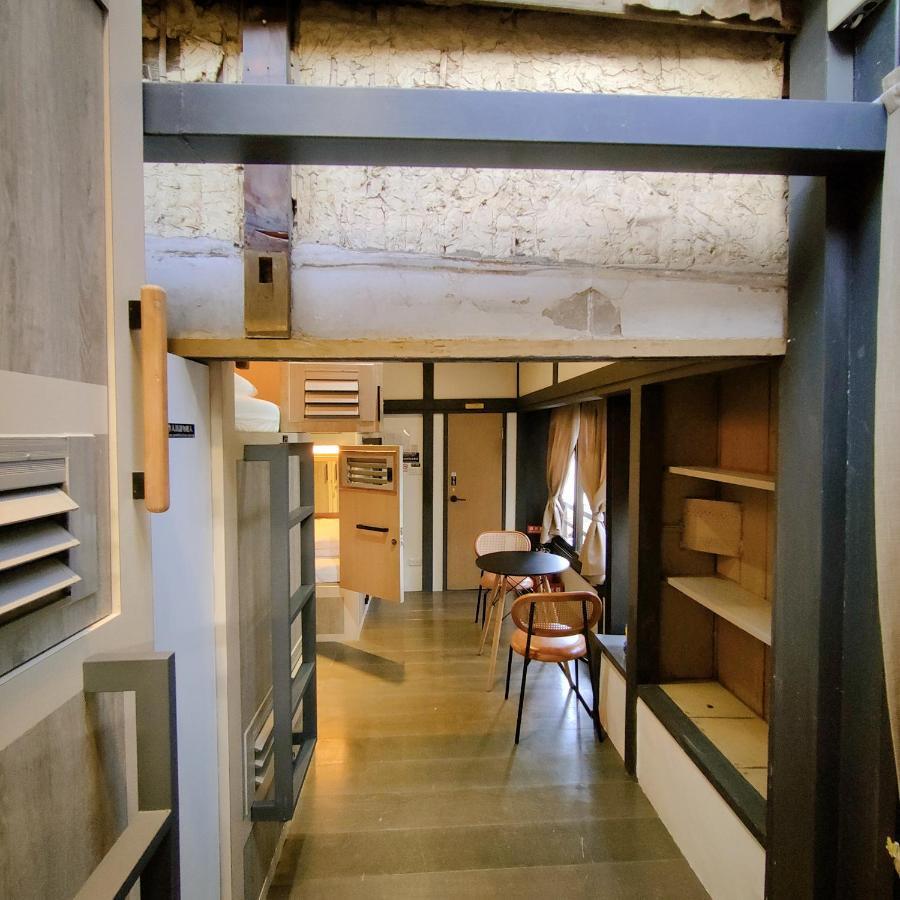 Jerry'S Mazehut Hostel Тайнан Екстериор снимка