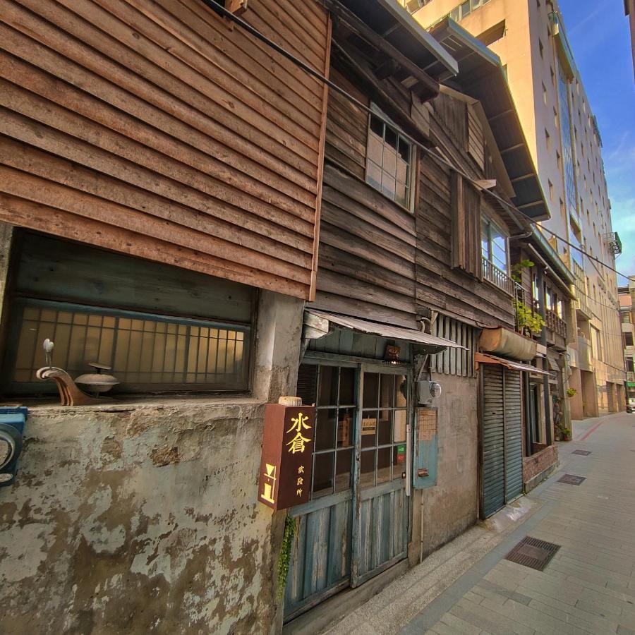 Jerry'S Mazehut Hostel Тайнан Екстериор снимка