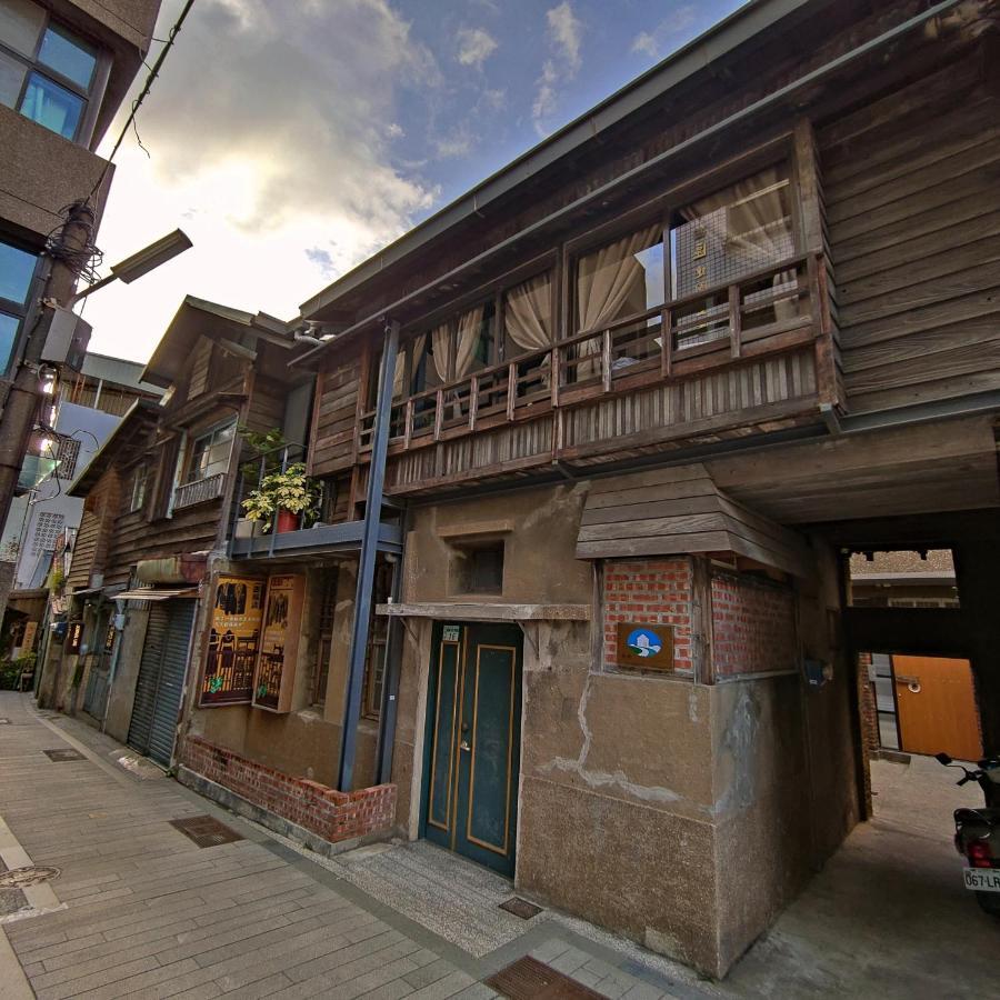 Jerry'S Mazehut Hostel Тайнан Екстериор снимка